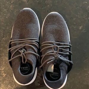 NWOT Black Waterproof Vessi